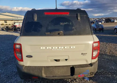 2022 Ford Bronco Sport Outer Banks z USA, uszkodzony, nr VIN 3FMCR9C66NRD54423